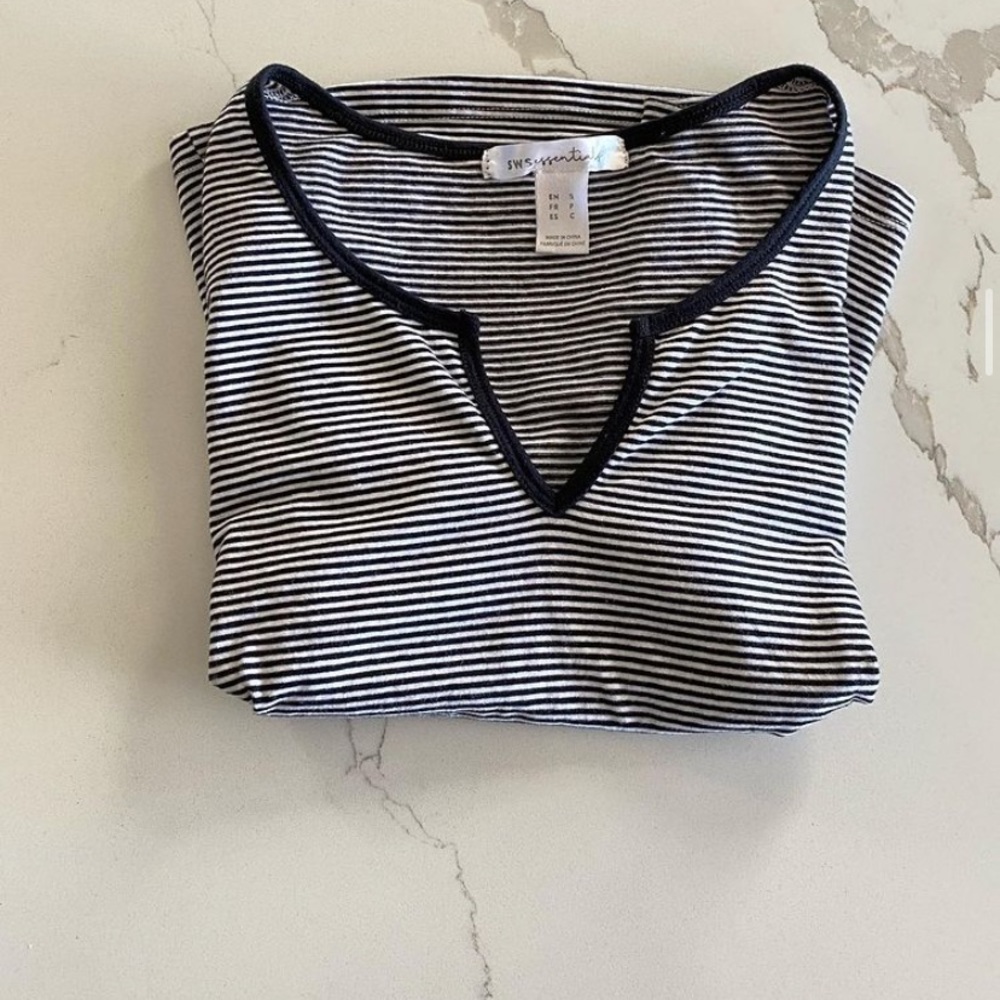 Stripped tee streetwear society